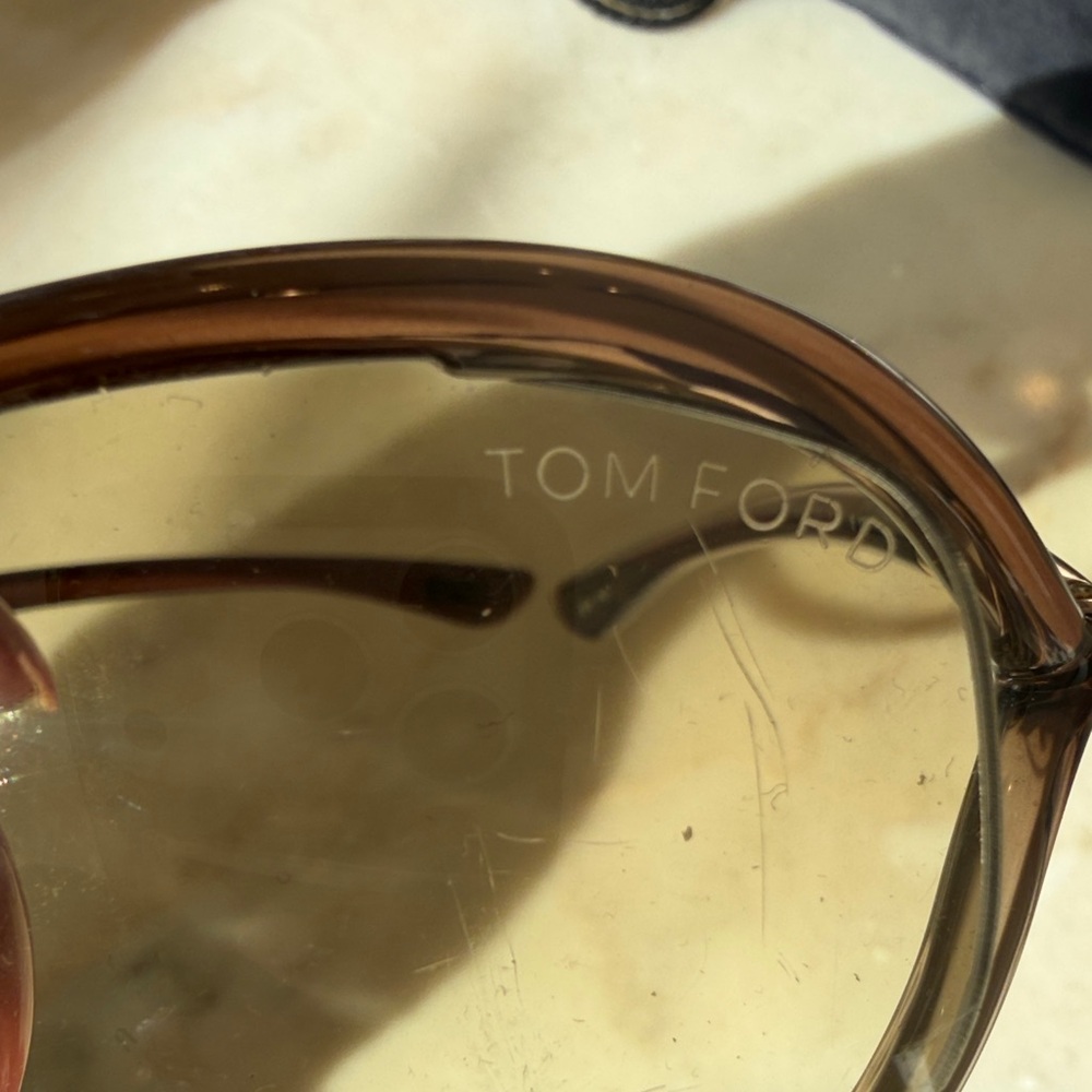Tom Ford Brown Oversized Sunglasses - Picture 6 of 6